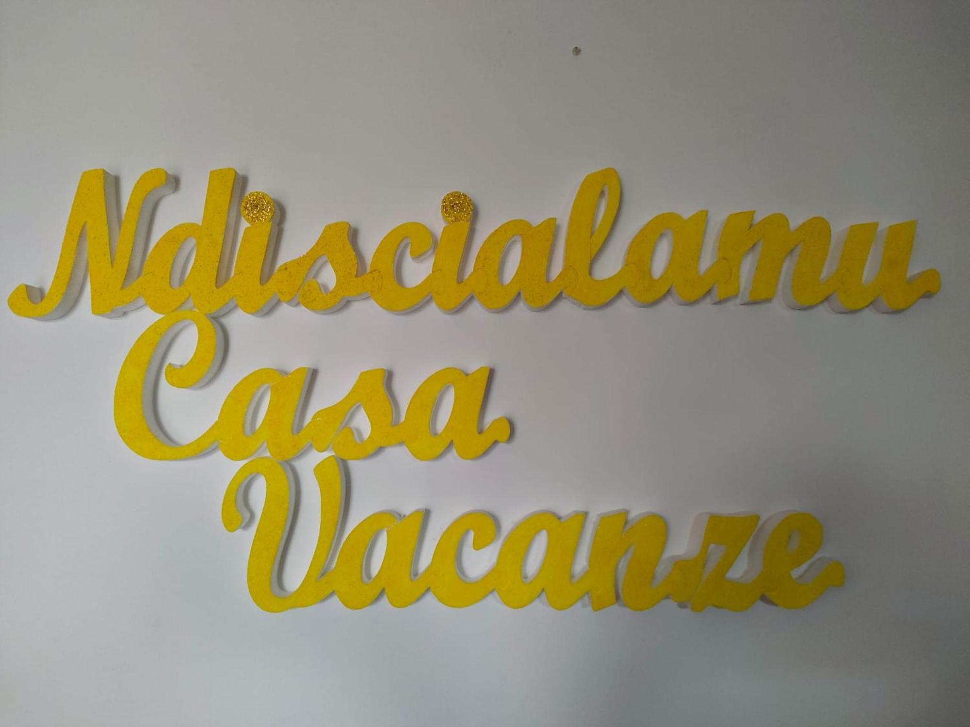 פאלמי Ndiscialamu Casa Vacanze מראה חיצוני תמונה
